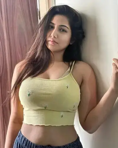 Escorts Tura